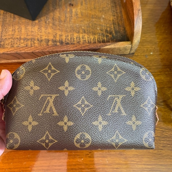 Authentic Louis Vuitton Monogram Cosmetic Pouch - Picture 2 of 16